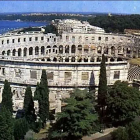 Zora Apartament Pula