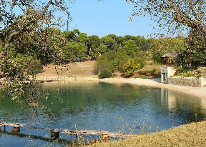 Zora * Pula